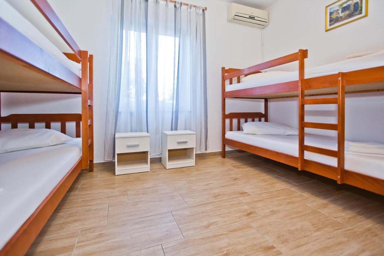 Luka'S Lodge Guesthouse & Hostel Hvar Town Exteriér fotografie