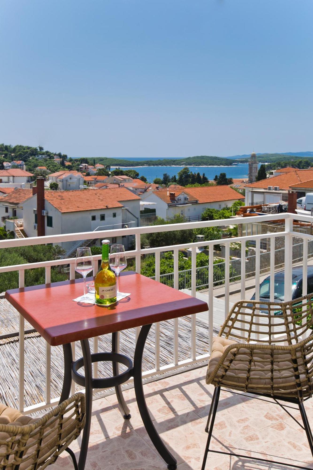 Luka'S Lodge Guesthouse & Hostel Hvar Town Exteriér fotografie